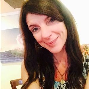 Meet your Posher, Caryn